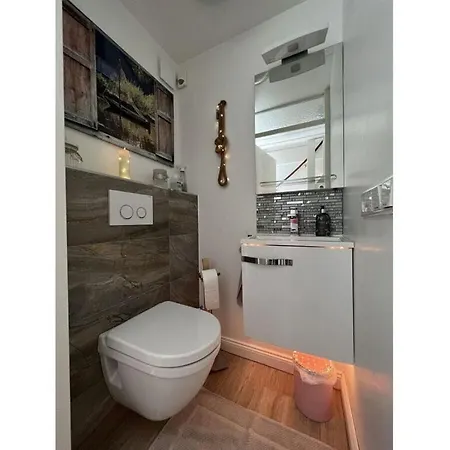 Carpe Diem With Jetty And Boat Hébergement de vacances Medemblik