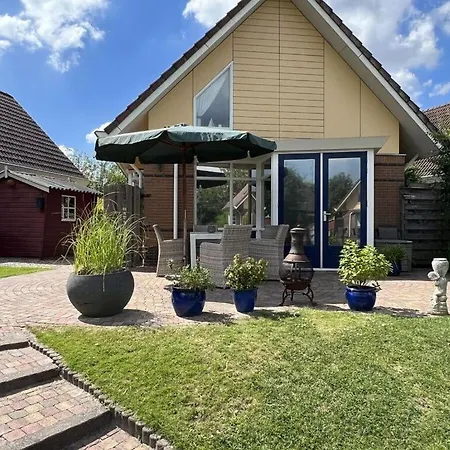 度假居 Carpe Diem With Jetty And Boat *