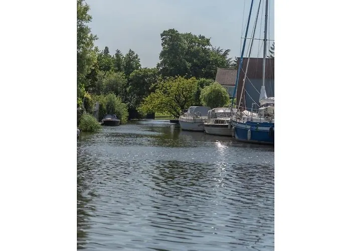 Carpe Diem With Jetty And Boat * 梅代姆里克