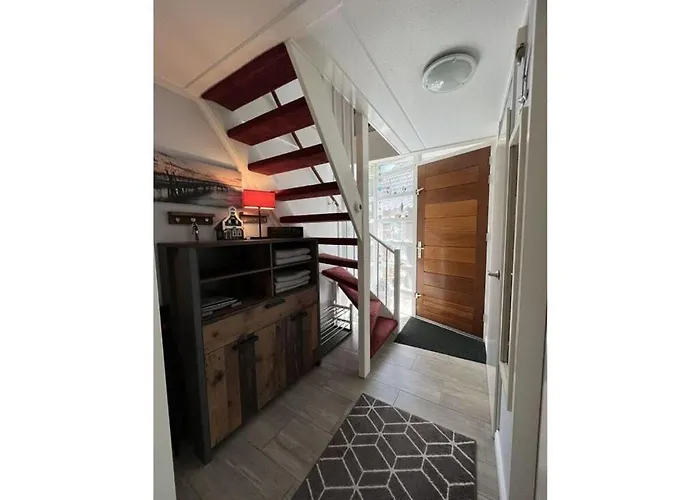 Carpe Diem With Jetty And Boat 梅代姆里克